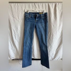 Jeans with slight flare, size 28